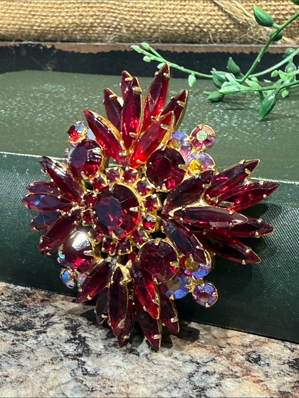 Flower Brooch - Picture 5 of 8